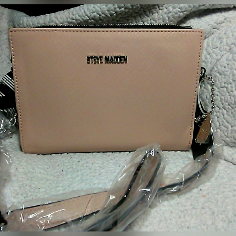 BNWT MULTI 3  CROSSBODY BAG BY STEVE MADDEN BONE W/ BLACK TRIPLE INTERIOR LOOK!!